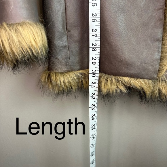 Newport News Women’s Easy Style Leather w/ Faux Fur Trim Jacket Sz Sm - Picture 4 of 10